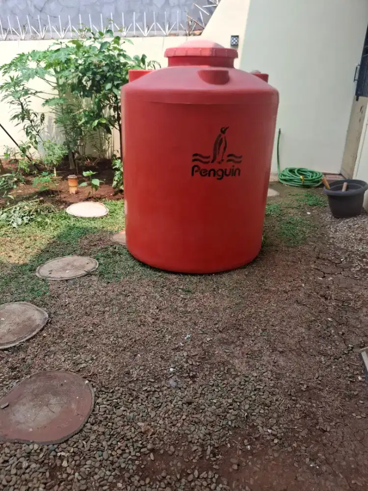 Toren Air pinguin ukuran 1050 liter