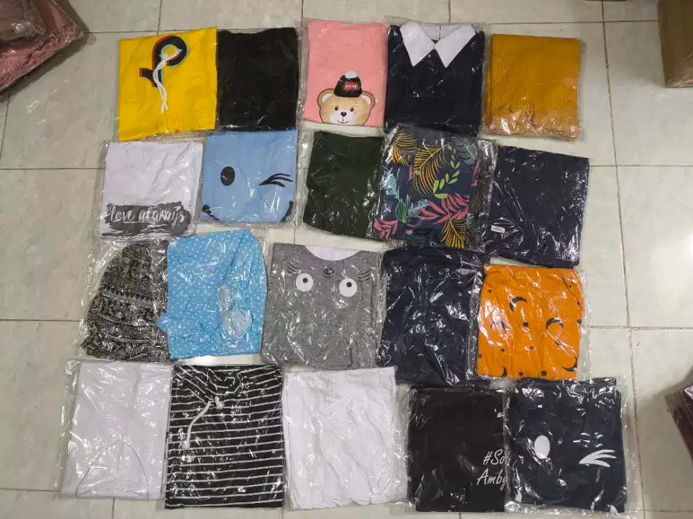 Ada 23pcs campuran sisa onlineshop.  Barang baru