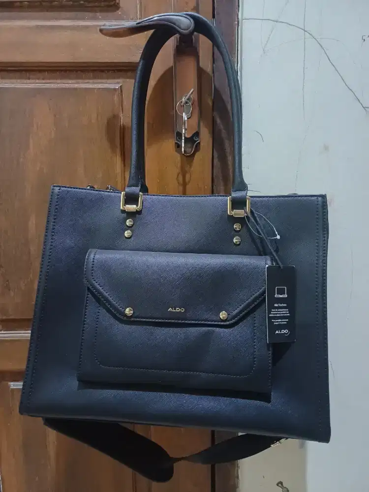 Tas kerja merk ALDO