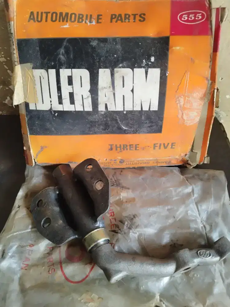 Idler Arm Datsun 620