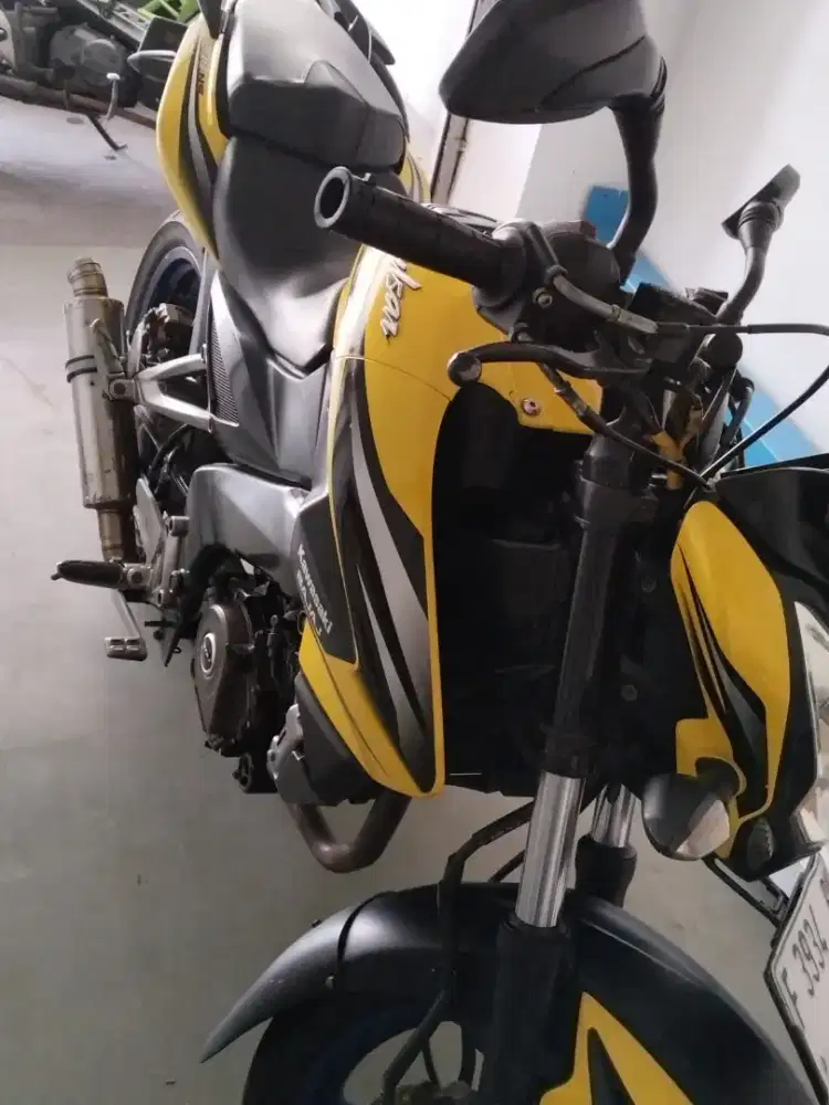 JUAL CEPAT MOTOR BAJAI PULSAR 200CC THN 2013
