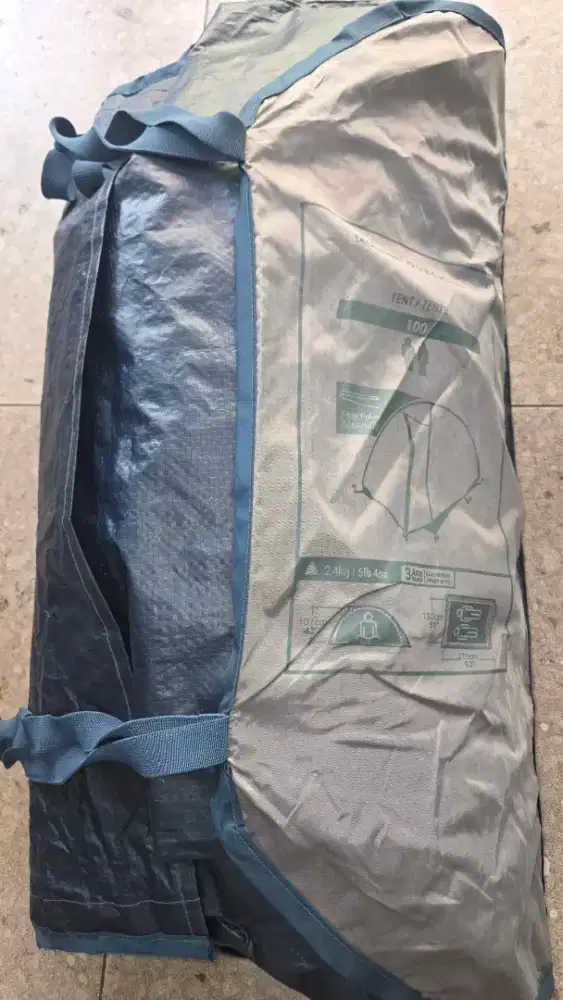 Dijual tenda Quechea tipe tent 100