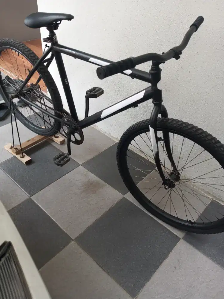Sepeda fixie basic Polygon size 26 torpedo