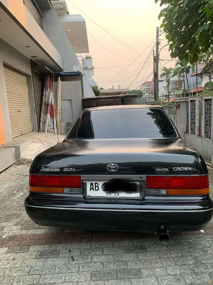 Toyota Crown 1993 Bensin