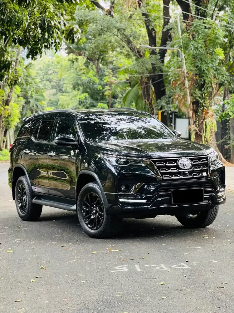 LOW KM 24.RB!!! Toyota Fortuner VRZ GR 2.8 2022 / 2023