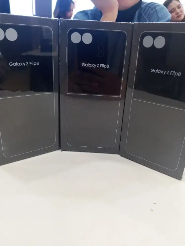 PROMO SAMSUNG GALAXY FLIP 8 FREE PAKET LENGKAP