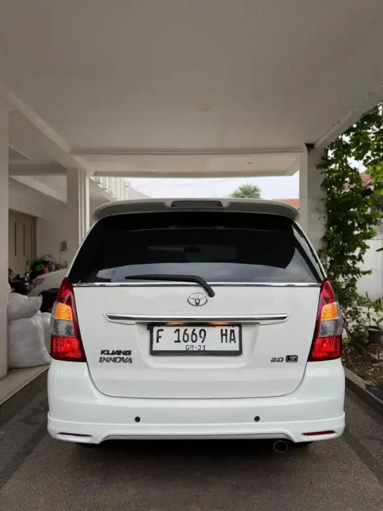 Kijang Innova 2.0g automatic bensin 2013