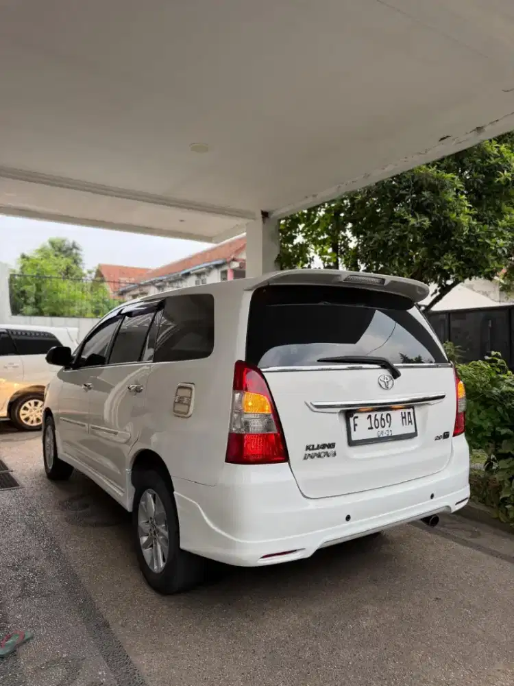 Kijang Innova 2.0g automatic bensin 2013