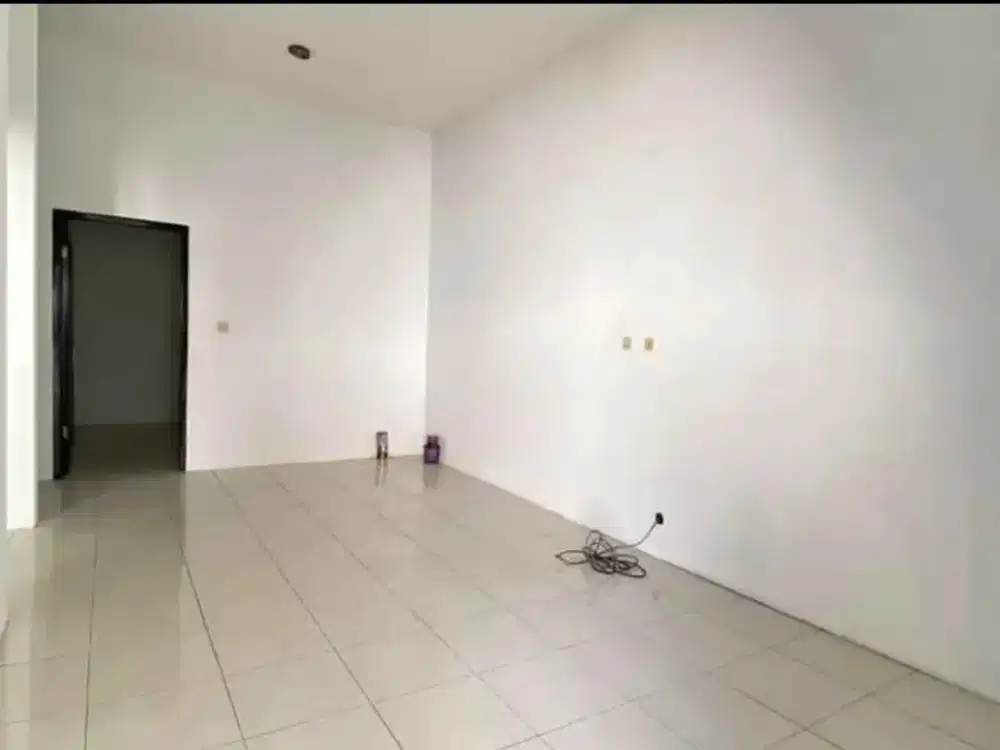 Jual Bawah Pasaran Rumah 3 Kamar Startegis di Komplek Antapani Bandung