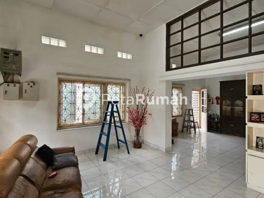DIJUAL RUMAH PETAK JALAN HOS COKROMINOTO - MEDAN AREA (vincent & mike)