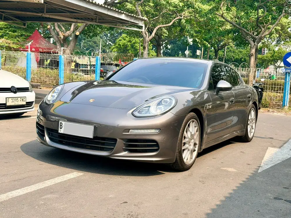 PORSCHE PANAMERA S 3.0 AT 2013 GREY