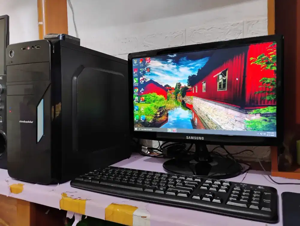 Pc gaming PB dan Roblox / intel gen4 + ram 8gb + monitor 19inch / asus