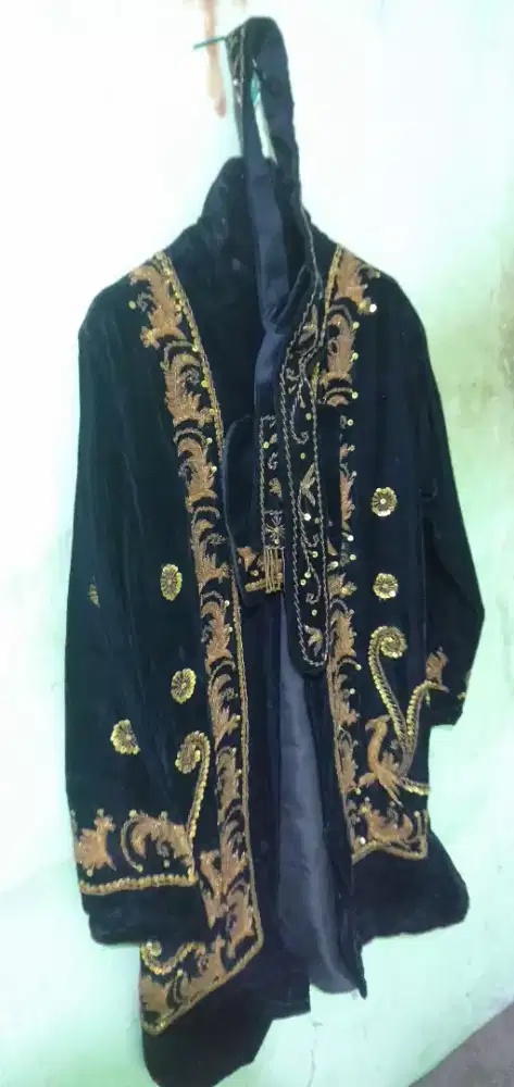 Baju/kebaya satu pasang