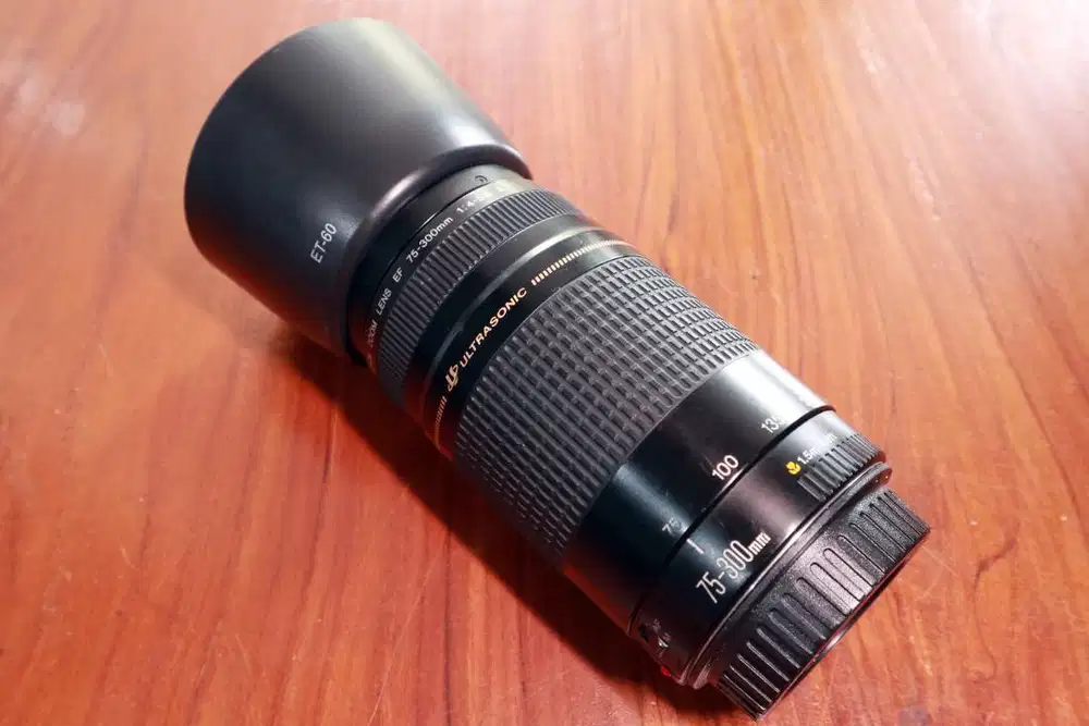 Lensa Tele Canon 75-300mm III USM EF 75-300