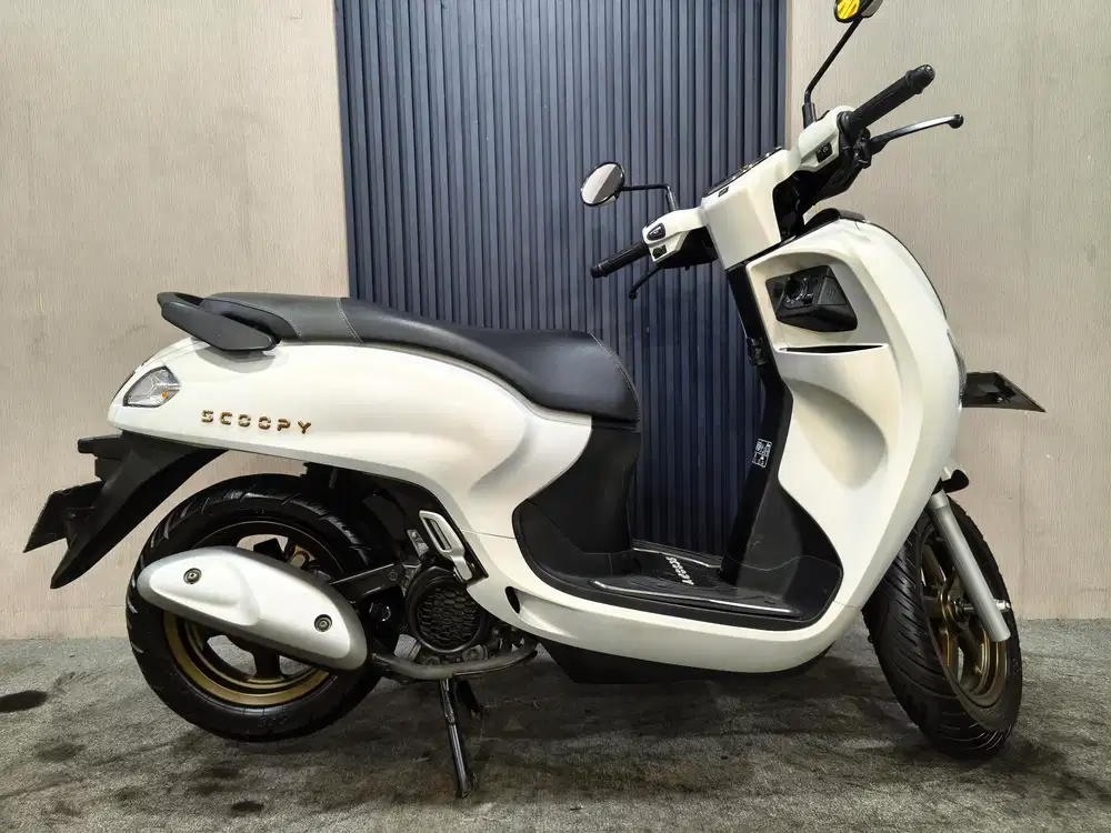 Scoopy fi 2025 PRESTIGE istimewa mulus terawat siap pakai...