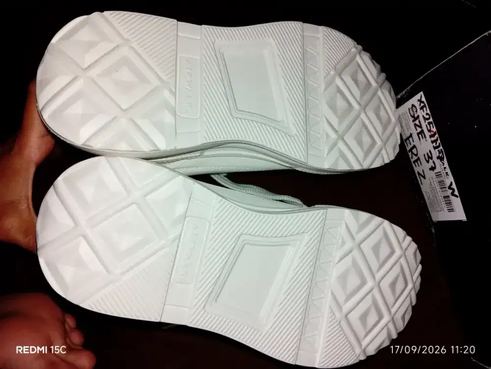 sepatu air walk