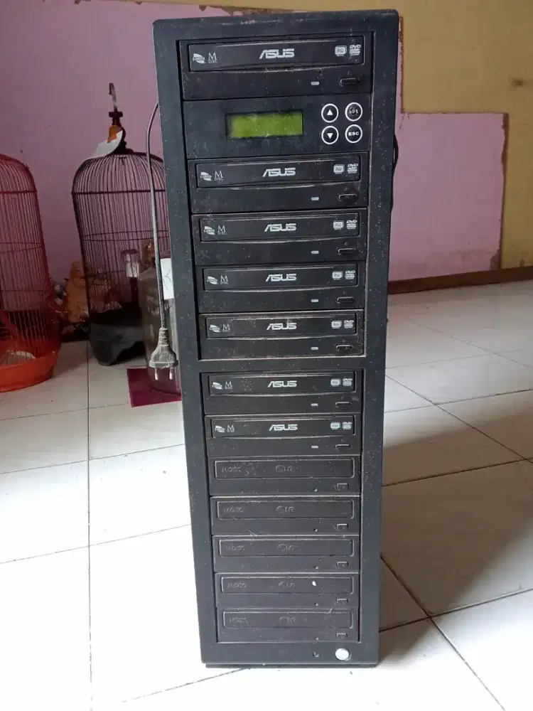 Dijual DVD ada 11 unit duplikasi