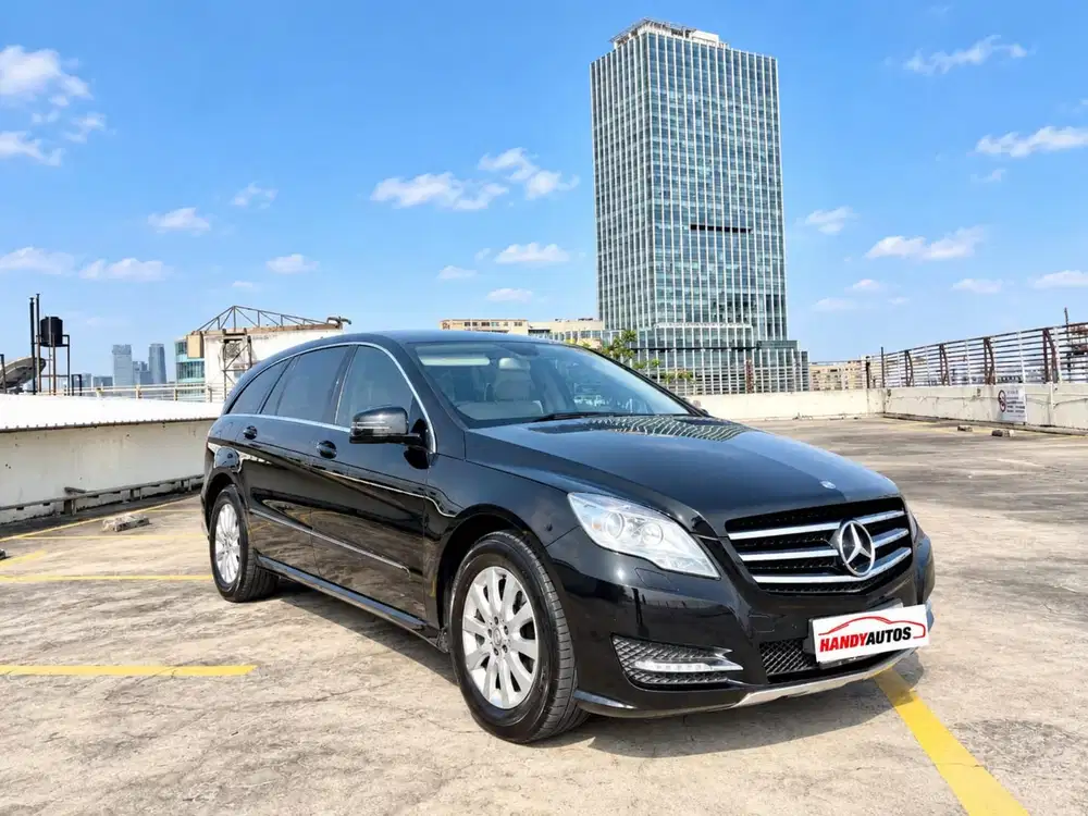 Mercedes Benz R300L CBU Sunroof 2010 Automatic Hitam Metalik