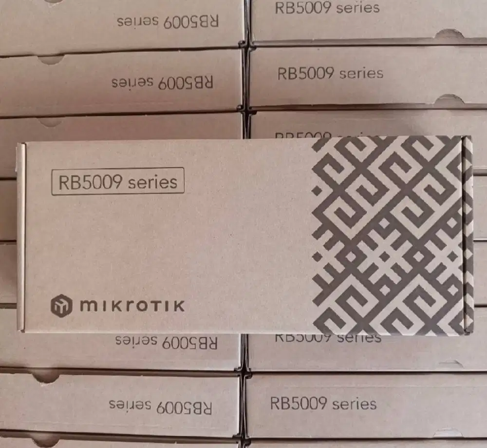 ROUTER MIKROTIK RB5009