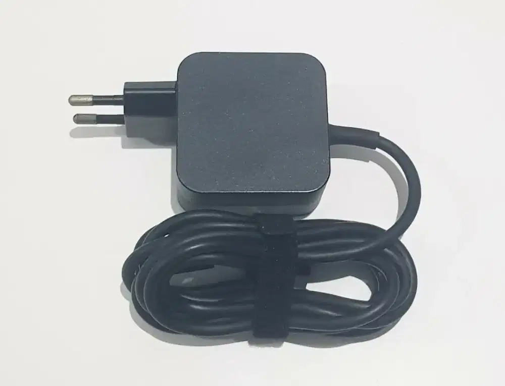 Adaptor Charger Laptop Asus Model ADP-45EW Z 20V 2.25A 45W (Tipe C)
