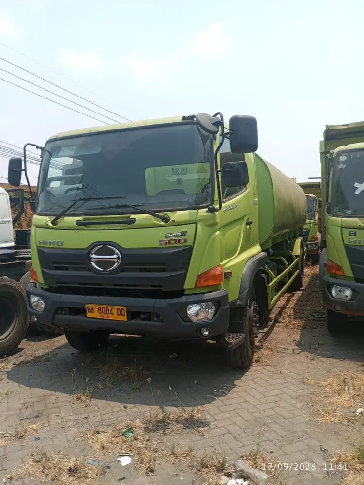Hino Tangki FG 260