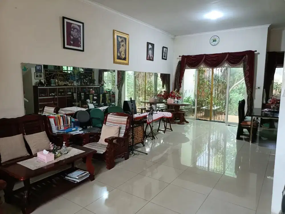 RUMAH ROME DI PIK 1