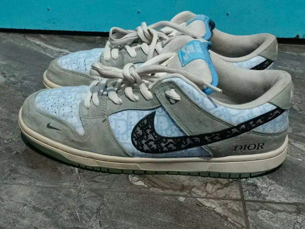 Sepatu DIOR X Nike SB Dunk Low Blue Sz EU44 US10