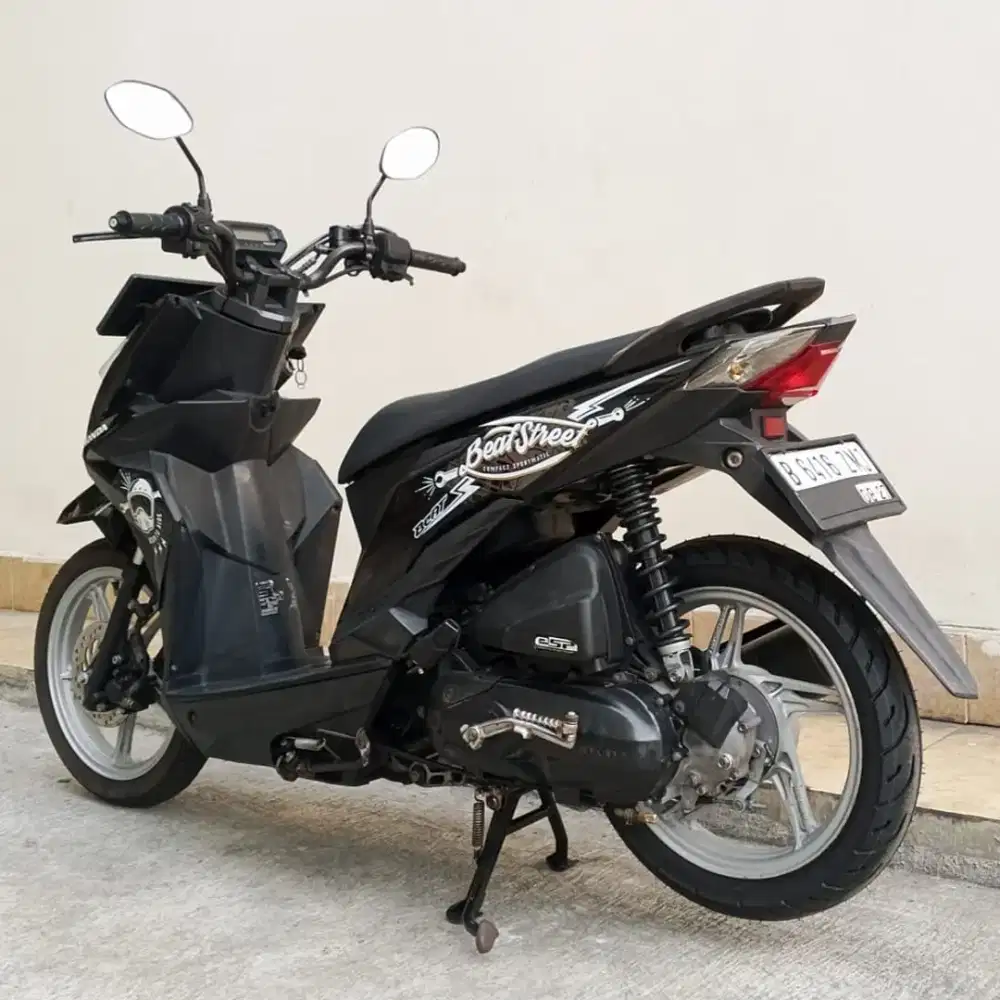 HONDA BEAT STREET TAHUN 2017 CASH KREDIT MURAH DP MULAI 3.000