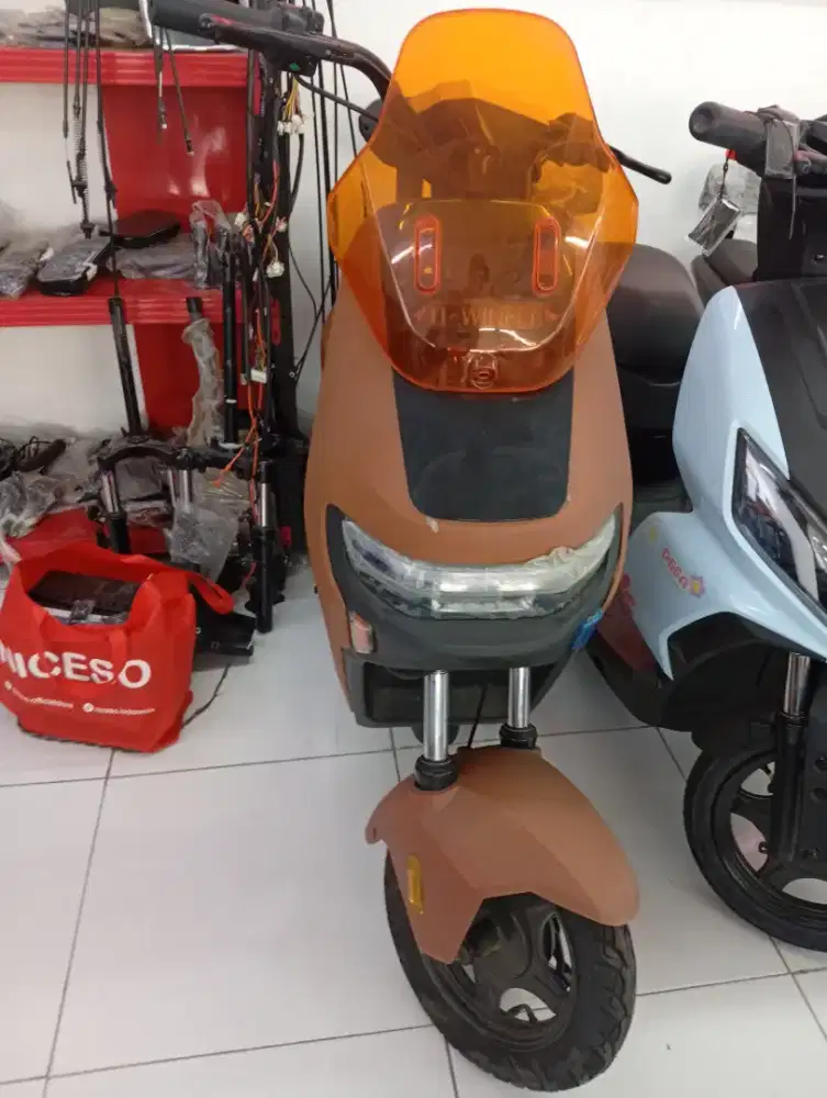 SEPEDA LISTRIK UWINFLY TIPE M70L BATRE LITIUM HARGA TERJANGKAU