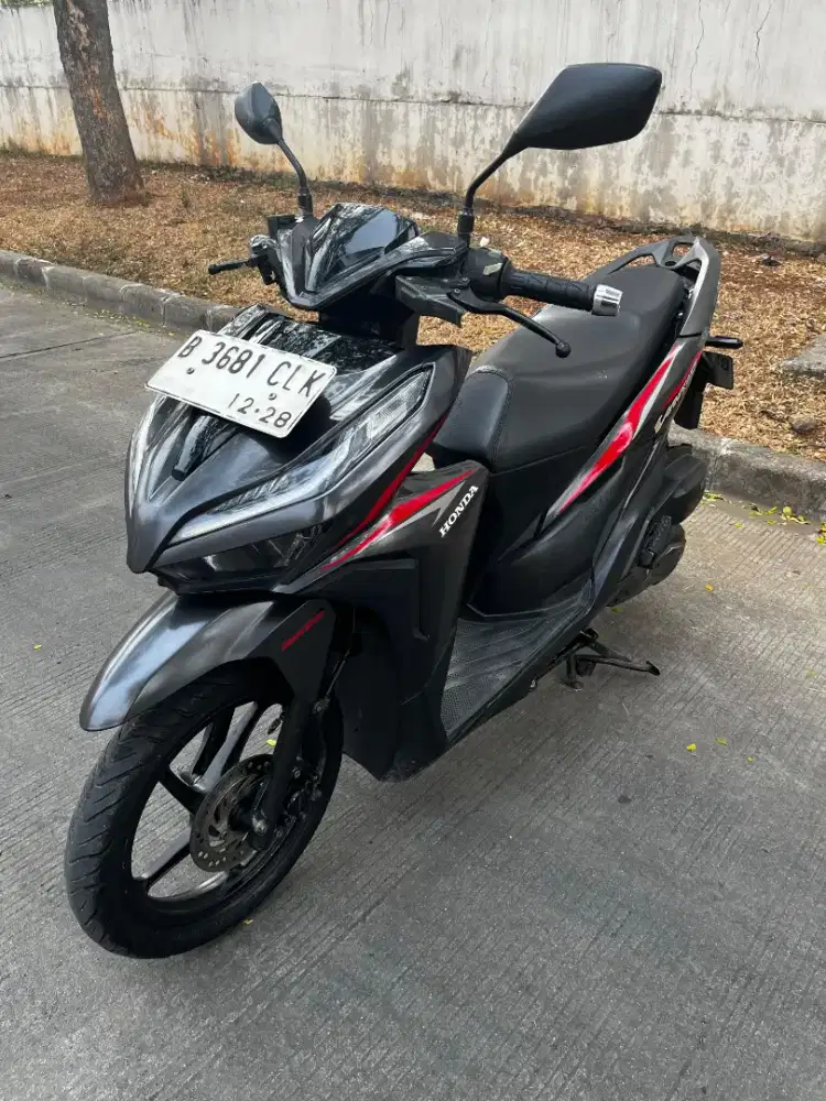 Vario 125 LED New Abu' Glossy