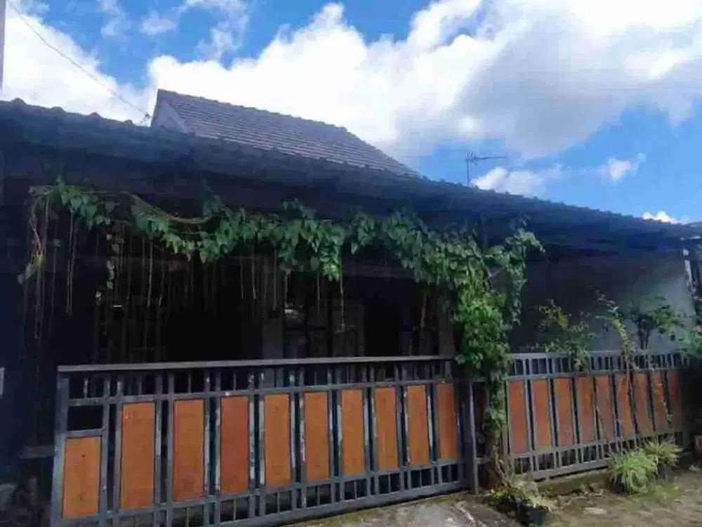 DISEWA RUMAH FULL FURNISHED LOKASI DEKAT MALL SLEMAN CITY HALL