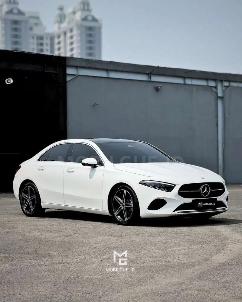 HOT DEAL!!! Mercedes-Benz A200 Sedan 2024 Bensin