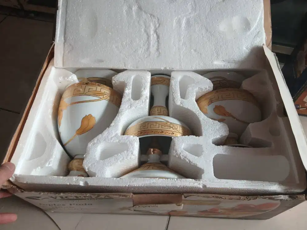 Vicenza Set Porslen Motif Lily