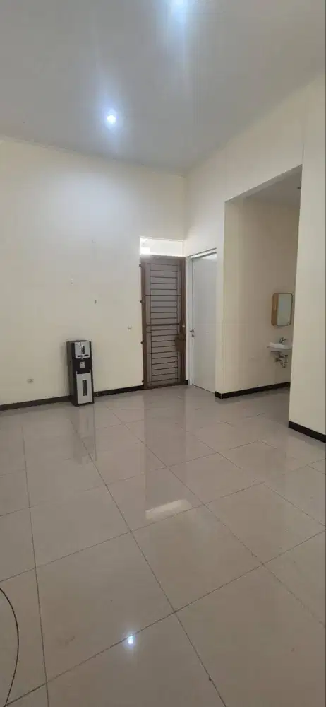Disewakan Rumah Minimalis di Taman Kopo Indah 5, Sherwood