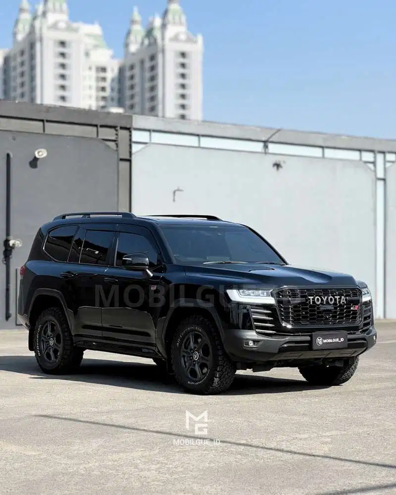 HOT DEAL!!! Toyota Land Cruiser 300 GR-S 2023 Diesel