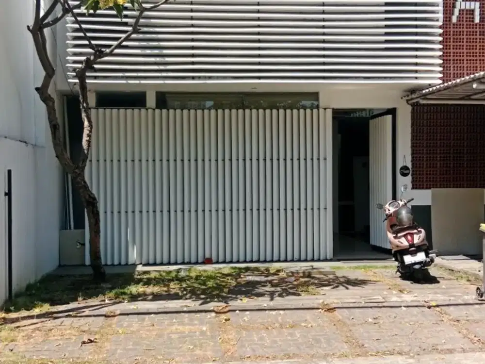 Rumah Usaha Furnish Manyar Jaya  Cocok Untuk Usaha Salon Spa Kantor