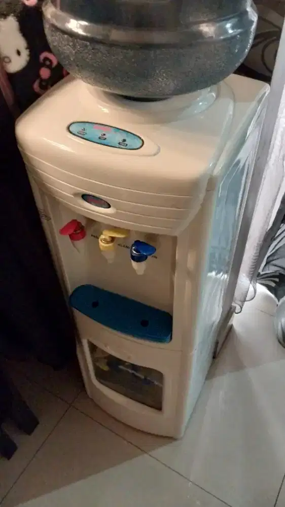 Dispenser Galon Sanex