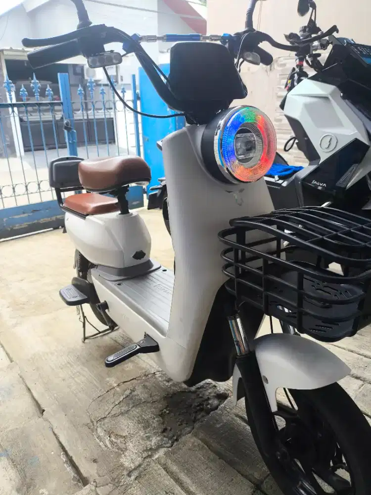 Sepeda Listrik Uwinfly D7D