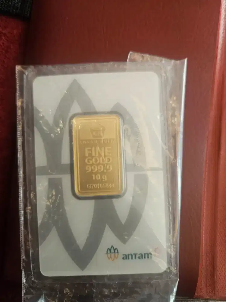 Emas antam 10 gram