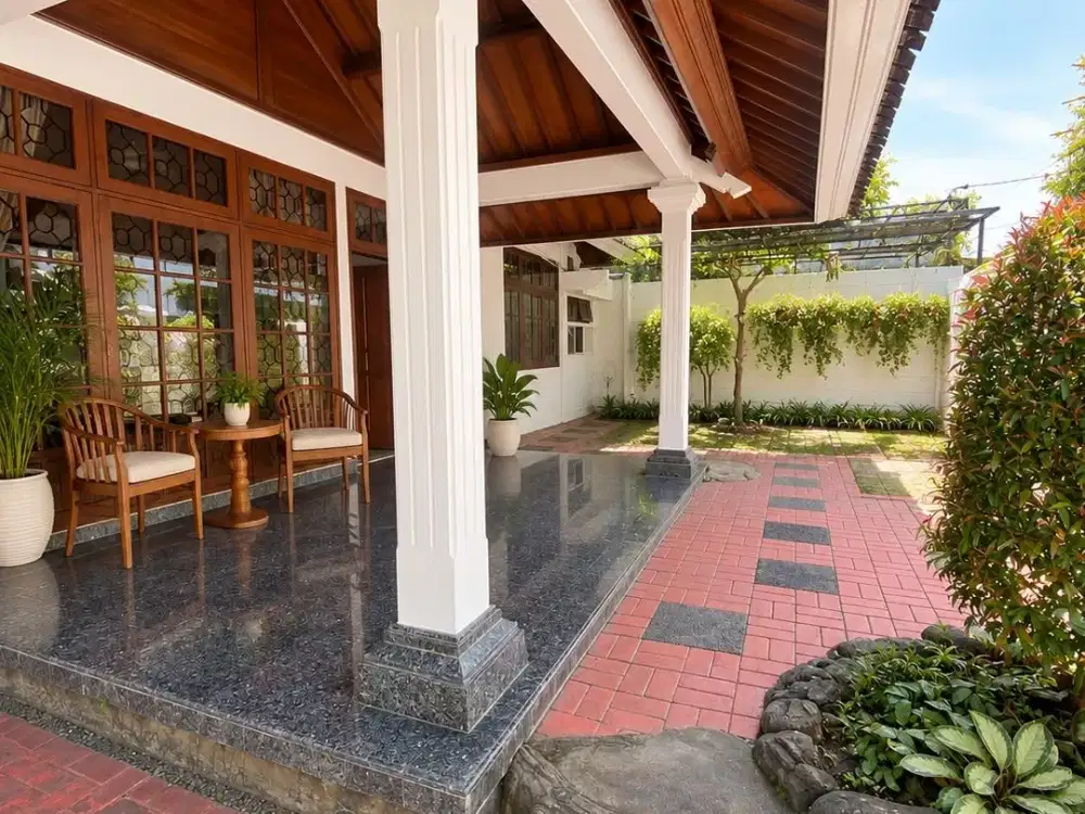 RUMAH 6 KAMAR TIDUR DIJUAL AREA TEUKU UMAR DENPASAR