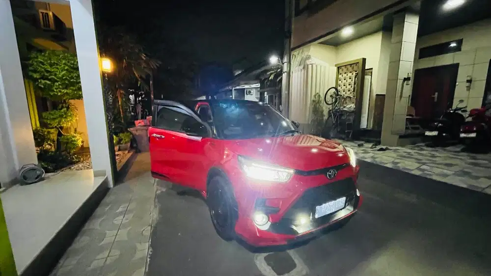 Toyota Raize GR Sport TSS AT 2022 (Merah-Hitam)
