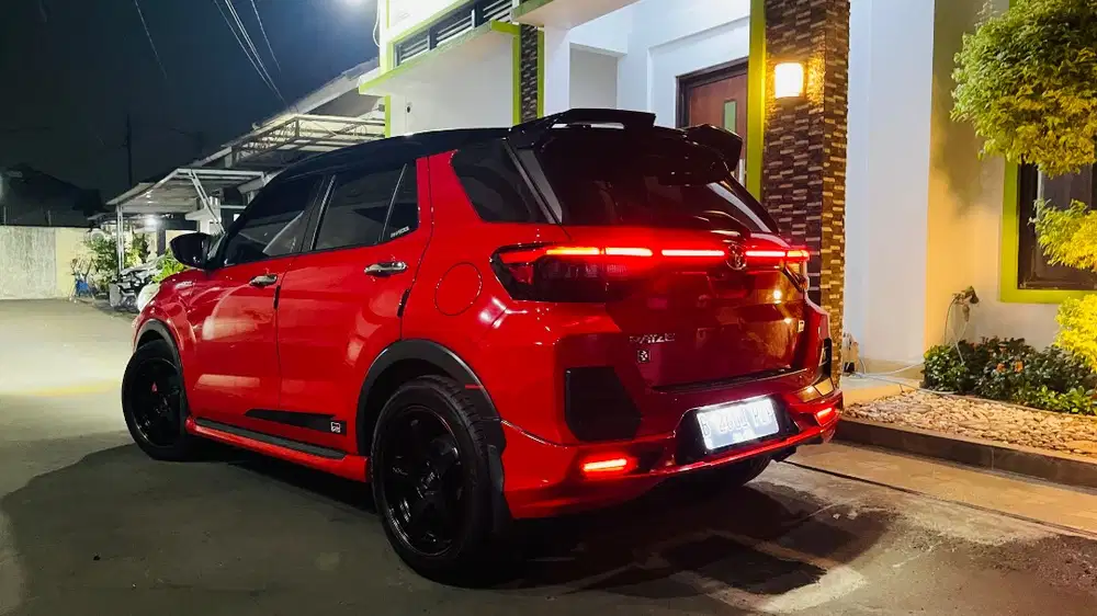 Toyota Raize GR Sport TSS AT 2022 (Merah-Hitam)