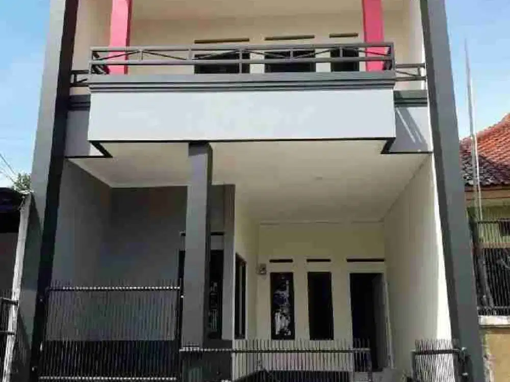 rumah 2lantai baru dibangun