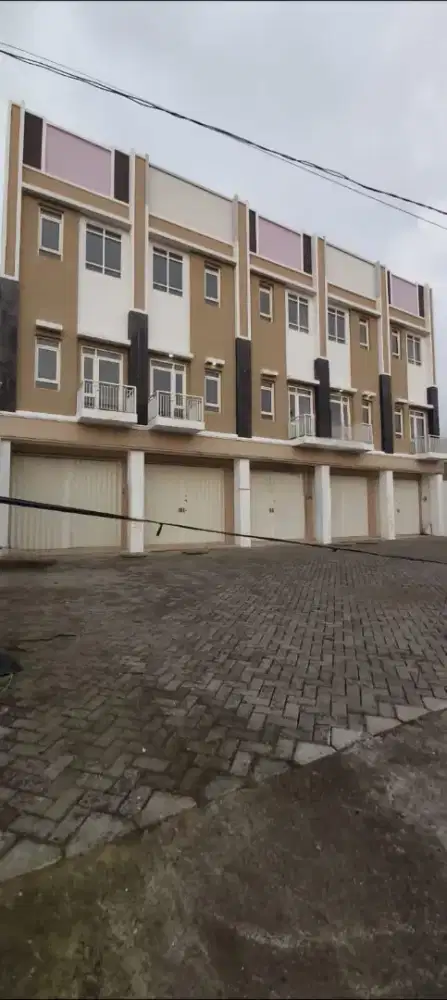 Dijual Ruko 3 Lantai Kutisari