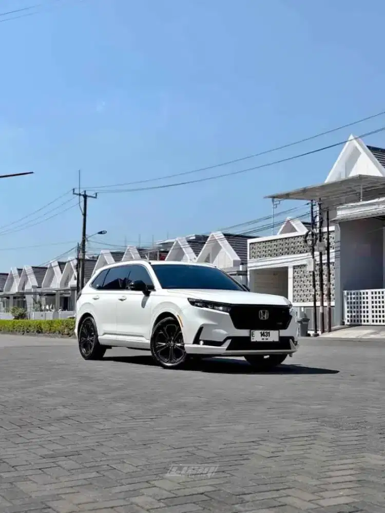 HONDA CR-V RS HEV 
Tahun 2023