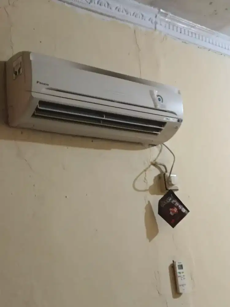 Dijual AC Merek Daikin (buatan pabrik Thailand) 3/4 pk