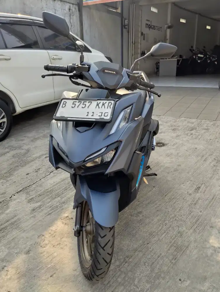 LIKE NEW VARIO 160 ABS 2025 km 700 SS KOMPLIT Cash Kredit TT Cc