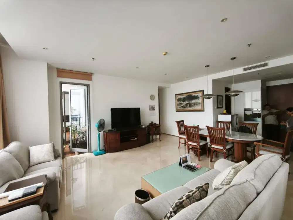 Dijual Apartemen Senopati Suites 3BR Uk 165 m2 Furnished at Jakarta Selatan