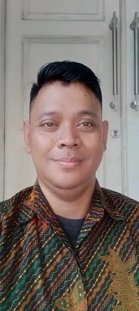Saya mencari pekerjaan driver pribadi