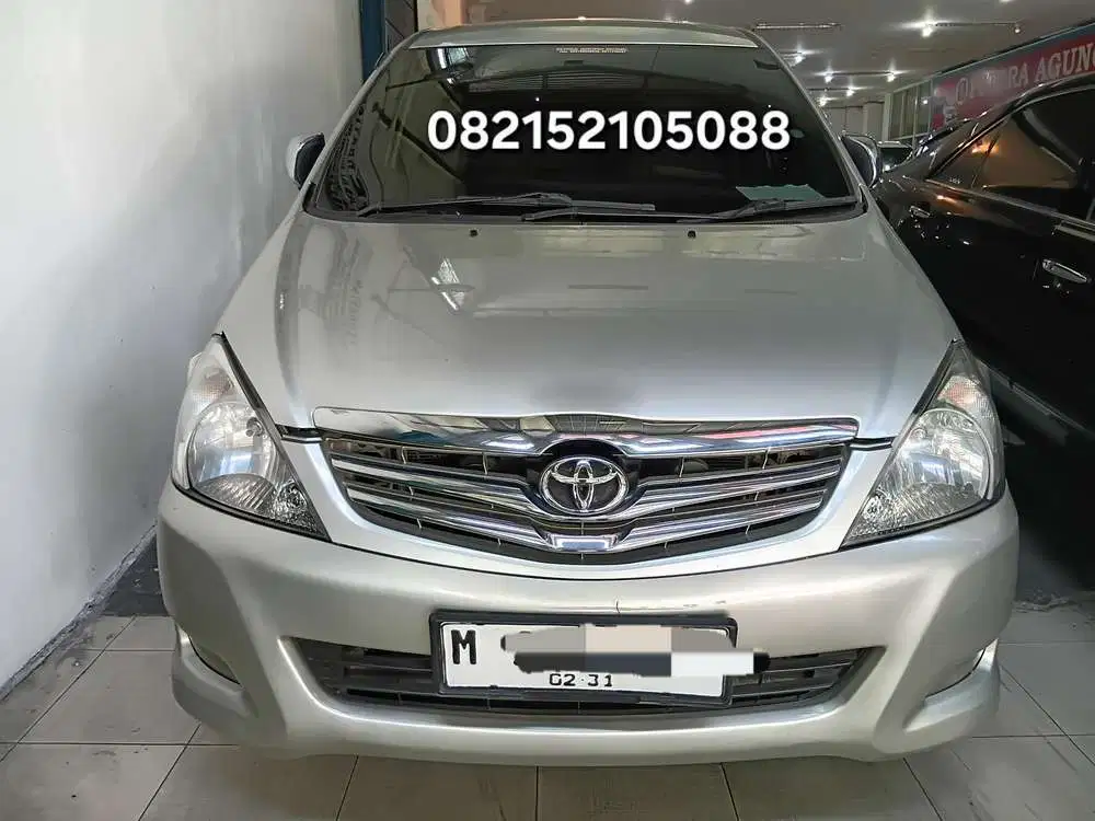 Toyota Kijang Innova 2.0 Manual Silver
